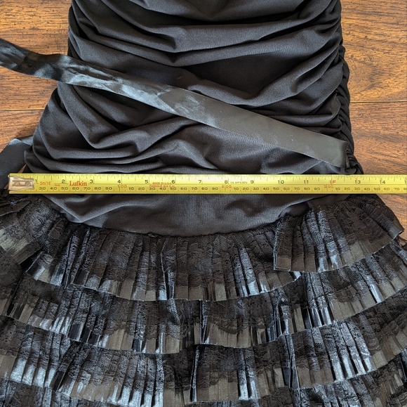 Vintage Y2K Lissa Paris Dress, Black Sleeveless Mini Bodycon w Ruffle Skirt - Picture 10 of 14